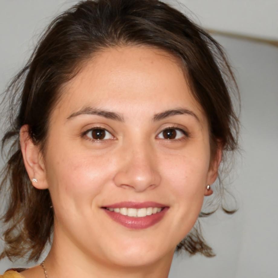 Maëva Roussel, consultante financière